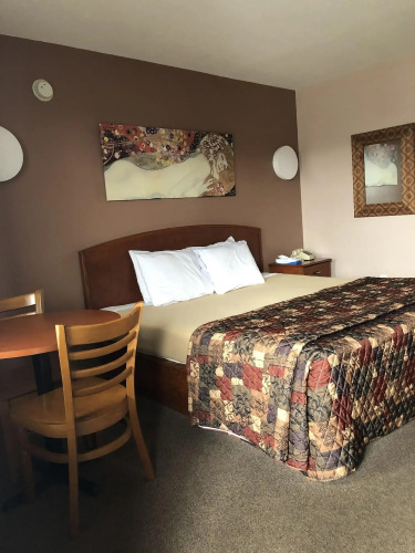 Lakeland Inn