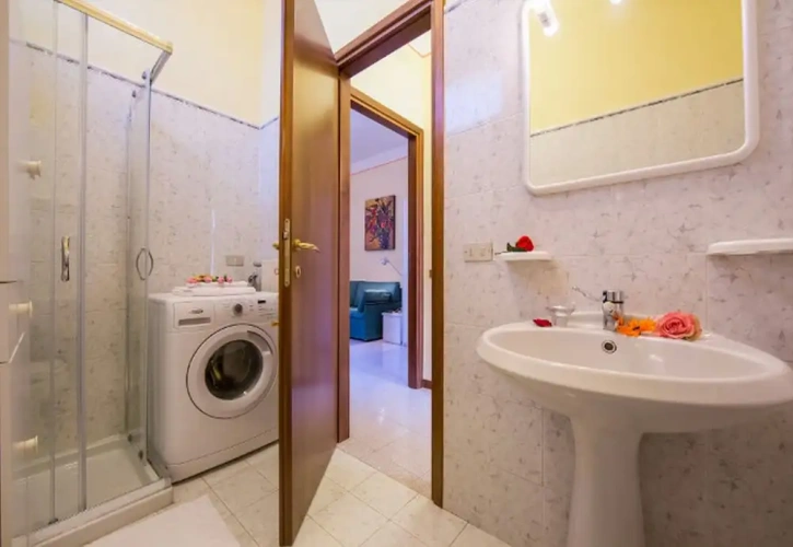 2 Bedrooms Family Apartment with lake view