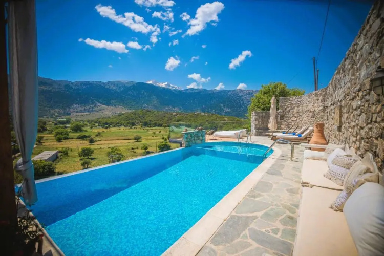 Traditional Villa Askyfou