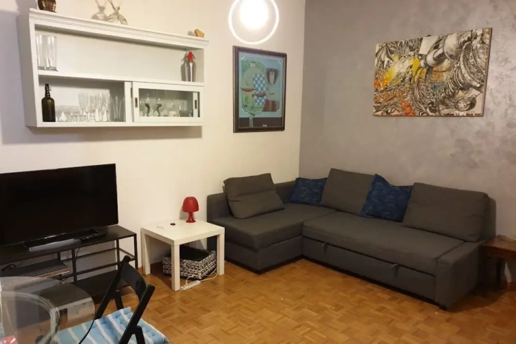 1 Bedroom Apartment with balcony