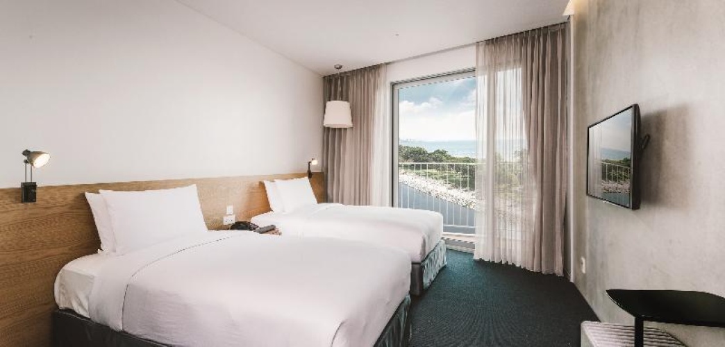 Standard Twin room with balcony
