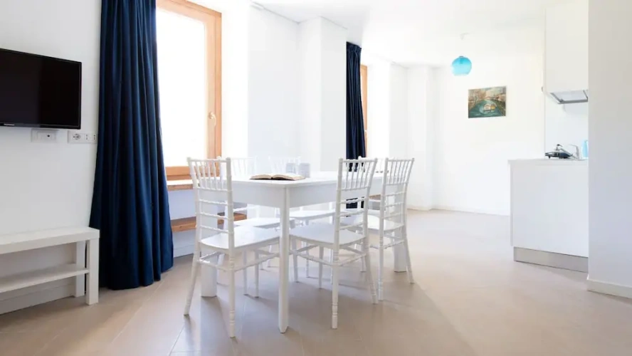 Grand Villa