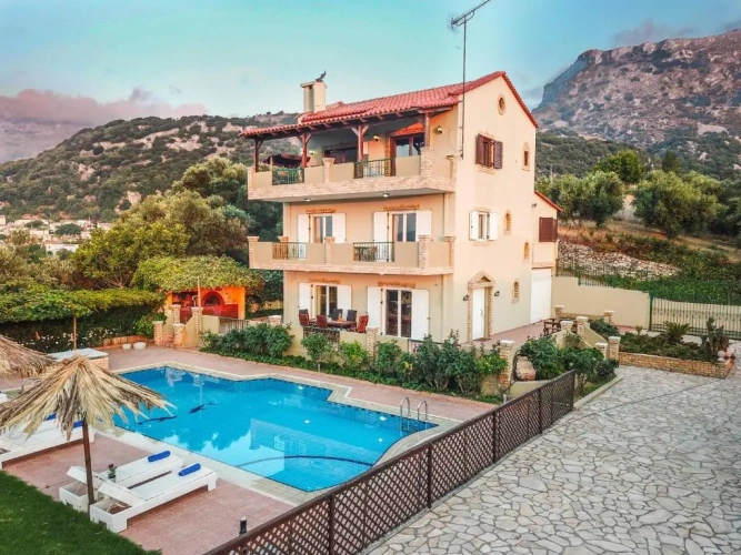 Deluxe Villa