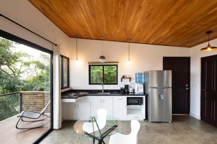 1 Bedroom Apartment with balcony