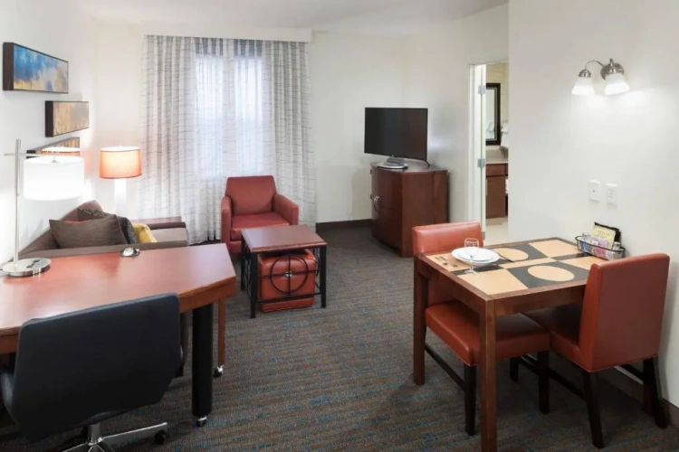1 Bedroom Suite