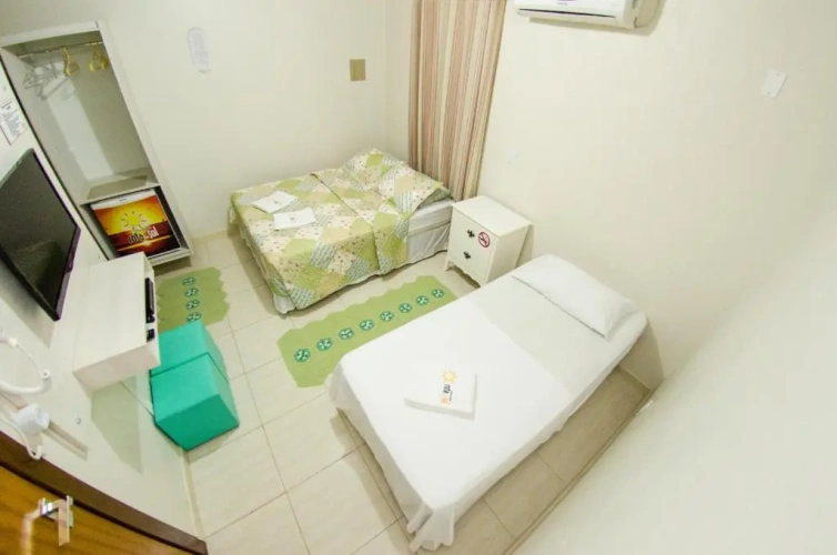 Standard Triple room
