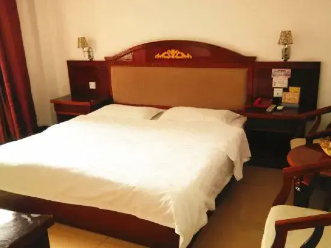 Dongxing Hongda Hotel
