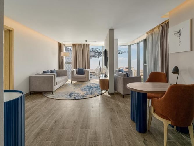 Double Suite