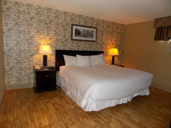 Stonebridge Hotel