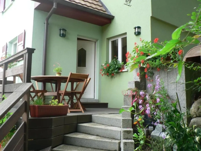 3 Bedrooms Cottage
