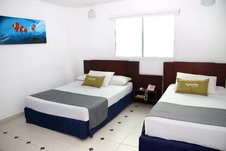 Standard Twin room with balcony