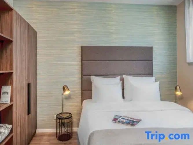 1 Bedroom Luxury Double Apartment