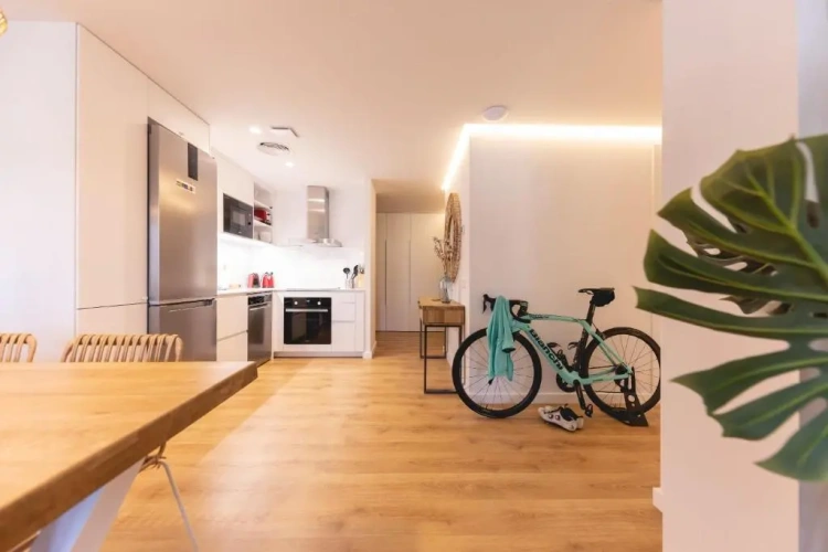 2 Bedrooms Apartment