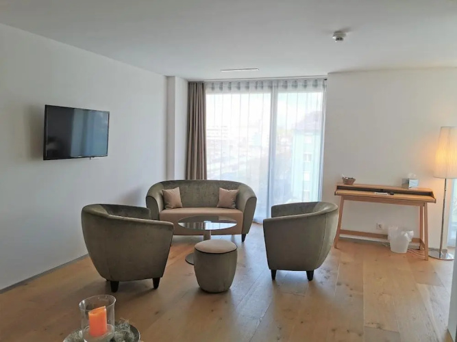Hotel AVA