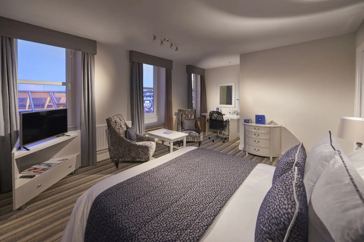 La Fregate Hotel