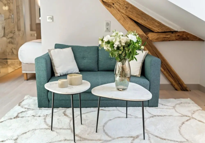 1537 Bourg Tibourg