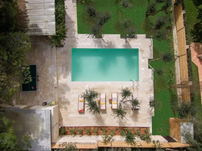 5 Bedrooms Double Villa