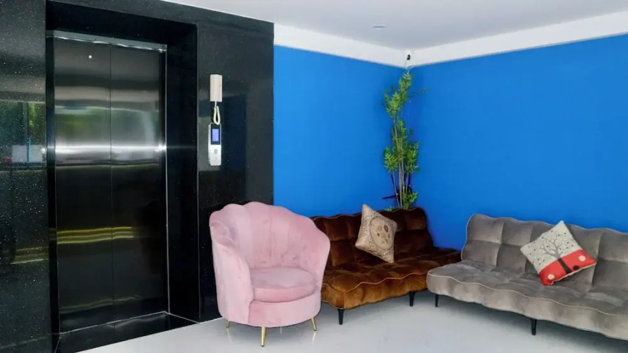 Blue Waves Hotel