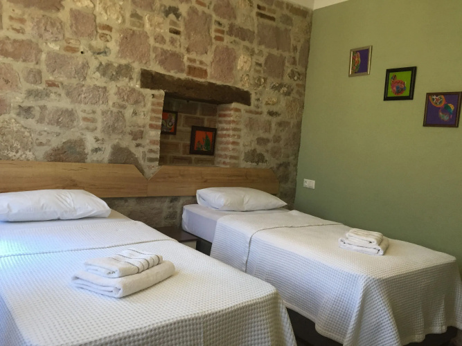 Hayat Alti Otel