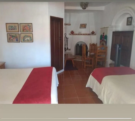Standard Triple room