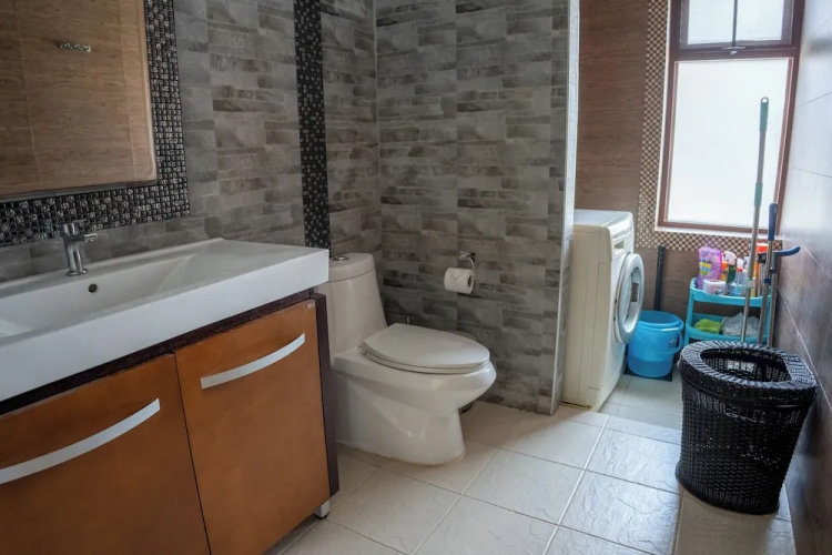 East Villa 4