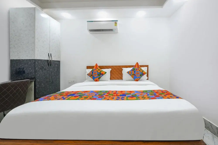 FabHotel The Cozy Cloud