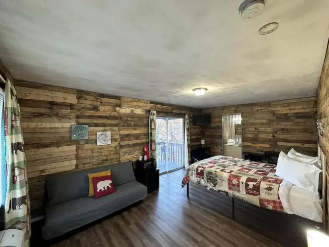Ski Mountain Lodge