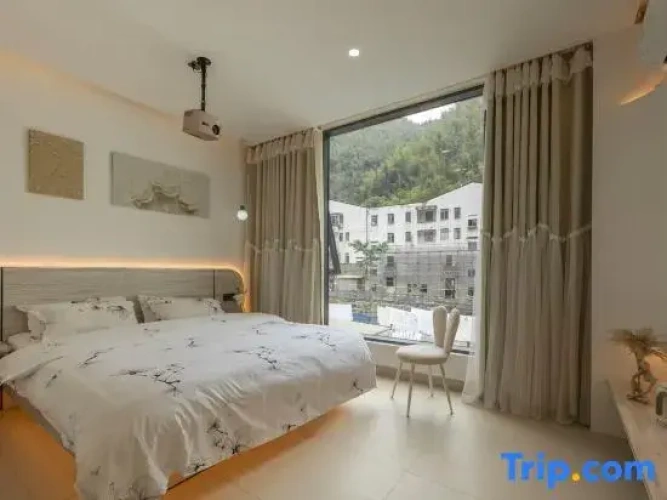 2 Bedrooms Suite