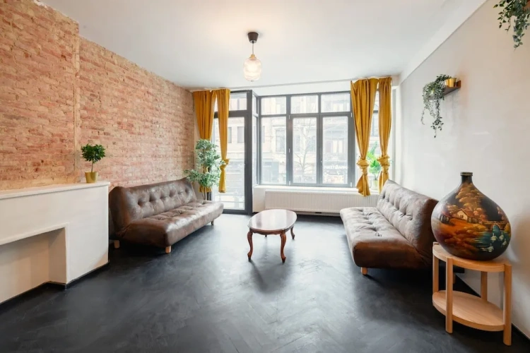 3 Bedrooms Luxury Apartment