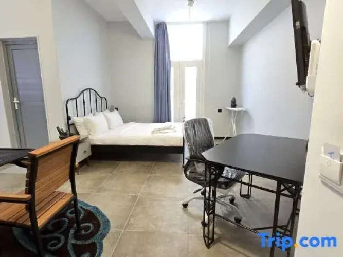 Economy Double Suite