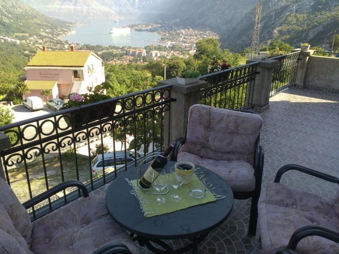 1 Bedroom Apartment with view