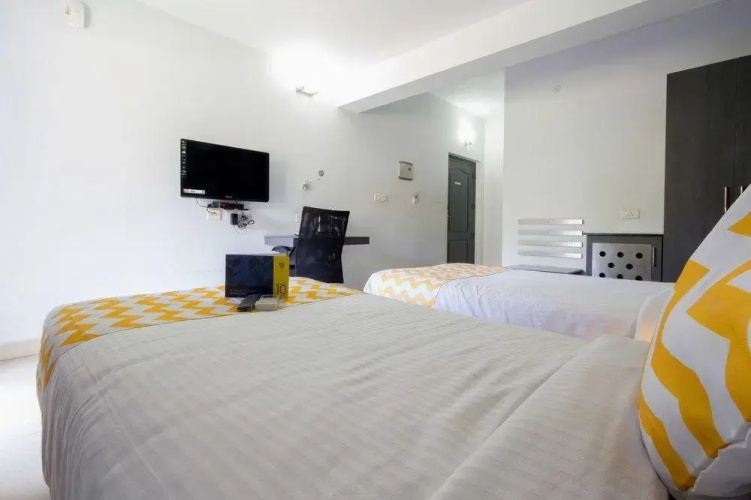 Stayeasy Serviced Apartment