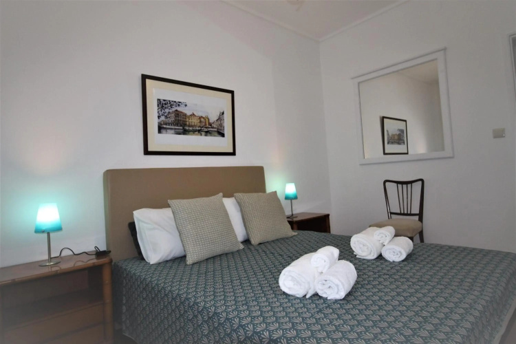 Quiet and Central Apartment