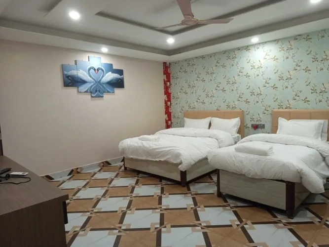Standard Triple room