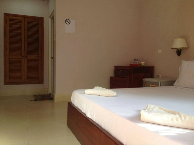 Golden River Resort