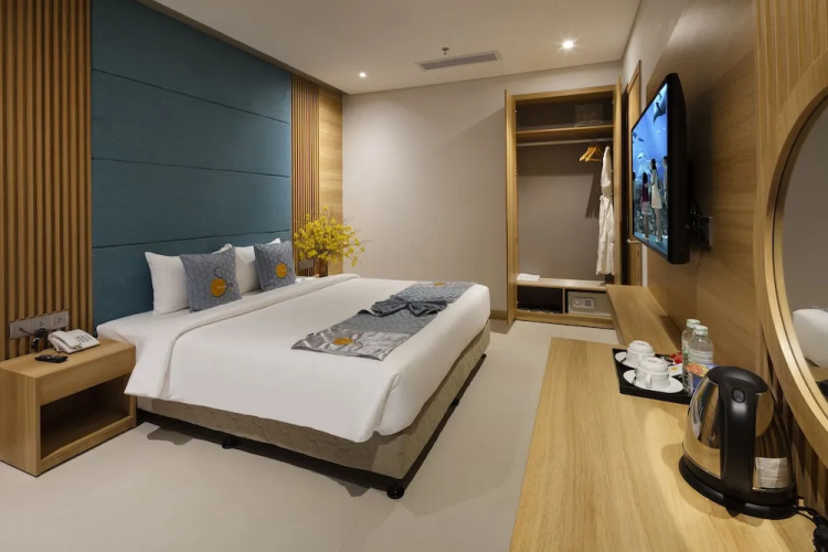 Sunkiss Hotel