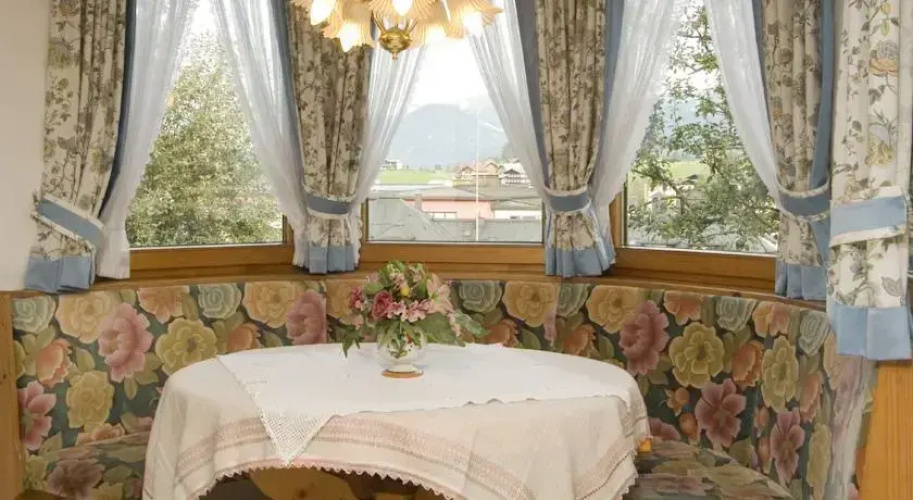 Haus Alpenglühn