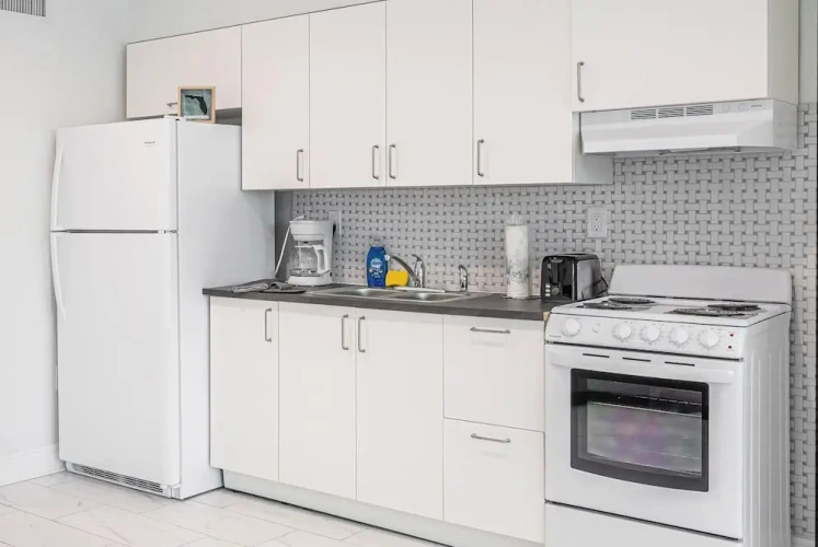 1 Bedroom Luxury Apartment with balcony