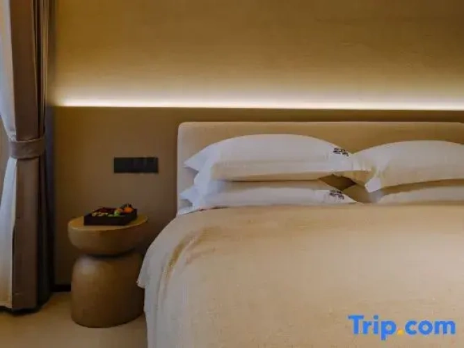 Standard Double room with partial sea view