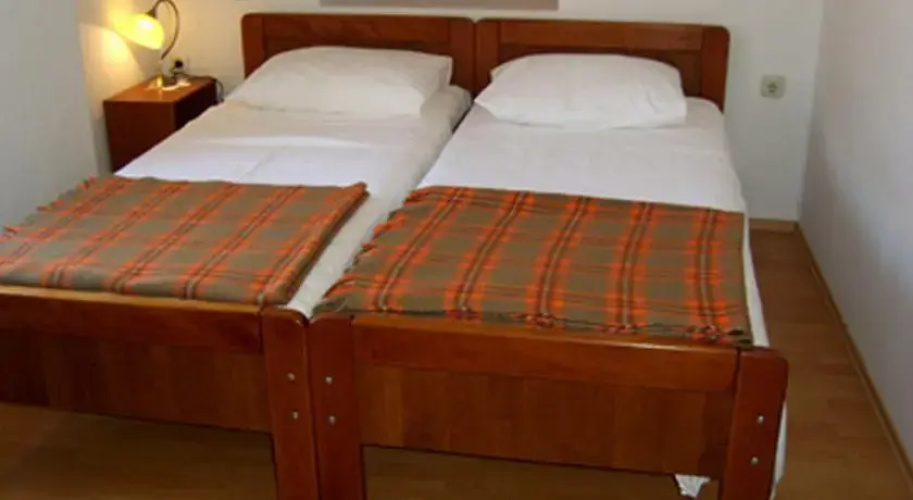 Dobra Apartments