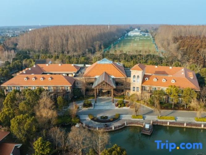Chongming Forest Resort Hotel