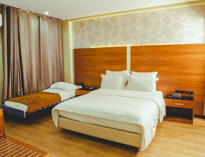 Standard Triple room