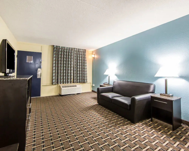 Quality Inn & Suites