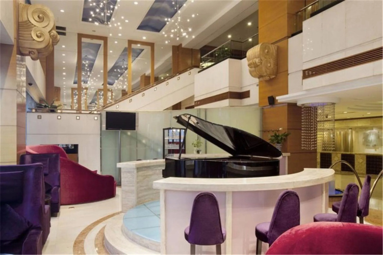 Hotel Holiday Inn