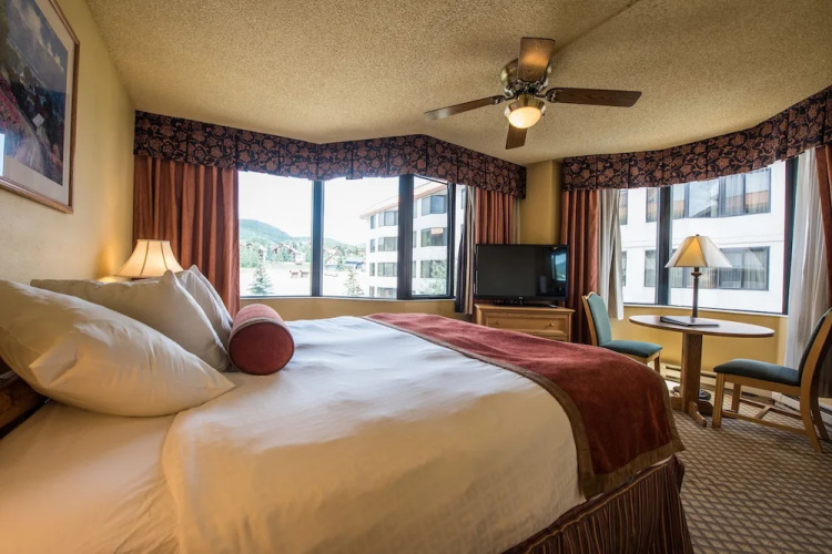 Grand Lodge by Crested Butte Lodging