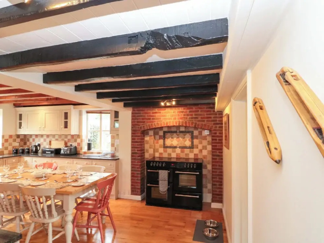 Weavers Cottage