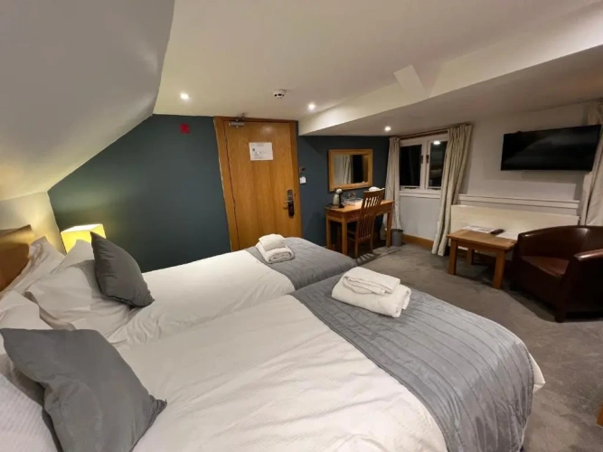 Standard Twin room