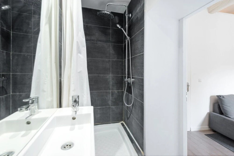 Charming Studio Central Location "rue de la Loge"!