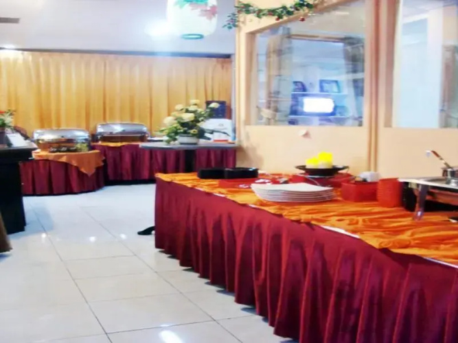 Hotel Salon Fora & Cafe