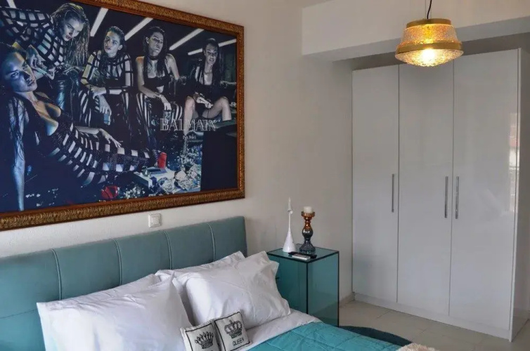 Deluxe Apartments